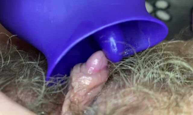 Extreme close-up ample clitoris gobbling fucktoy orgasm fur covered poon