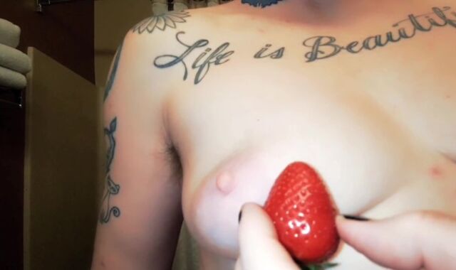 Food Fetish Fruity Horny Queer Trans FTM Solo